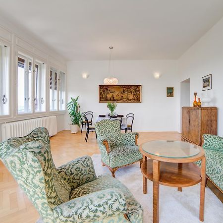 Nosislav Apartments Eksteriør bilde