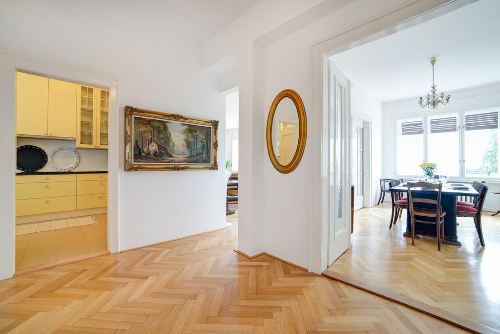 Nosislav Apartments Eksteriør bilde