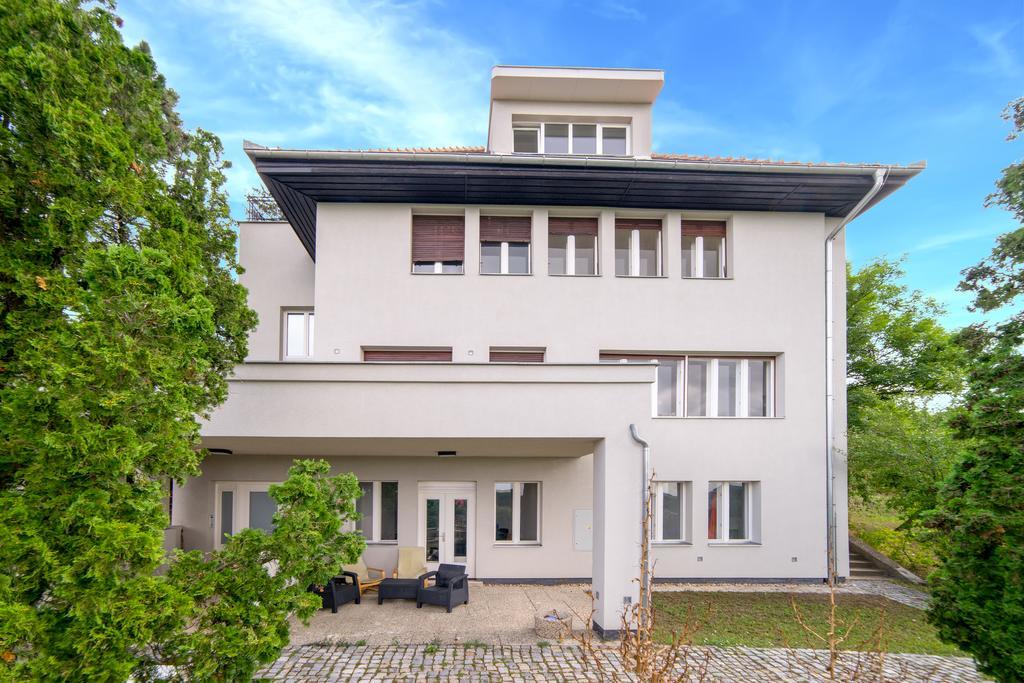 Nosislav Apartments Eksteriør bilde