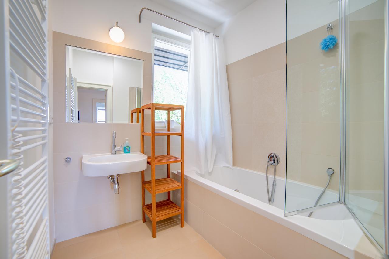 Nosislav Apartments Eksteriør bilde