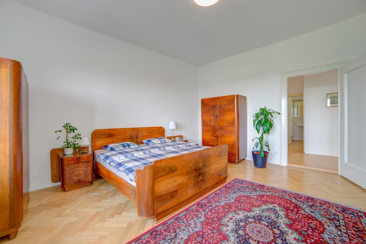 Nosislav Apartments Eksteriør bilde
